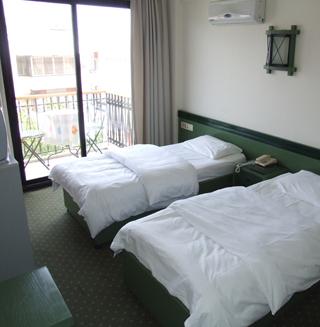 {{URUNADI}} {{URUNADI}}