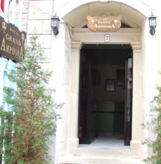 {{URUNADI}} {{URUNADI}}