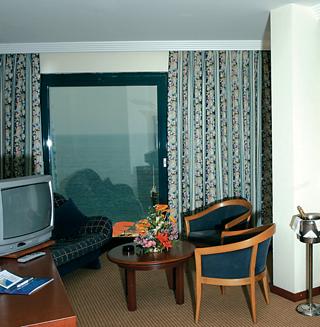 {{URUNADI}} {{URUNADI}}