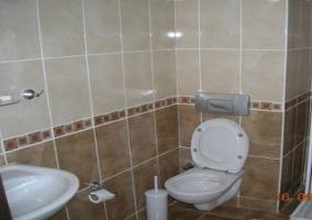 {{URUNADI}} {{URUNADI}}