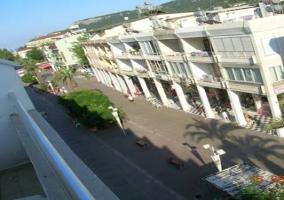 {{URUNADI}} {{URUNADI}}