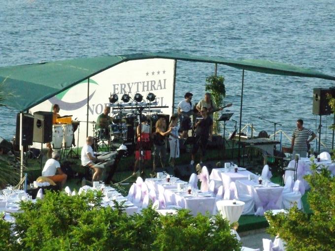 {{URUNADI}} {{URUNADI}}