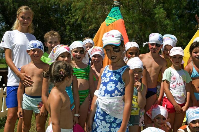 {{URUNADI}} {{URUNADI}}