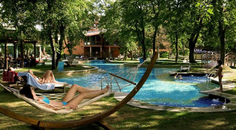 {{URUNADI}} {{URUNADI}}