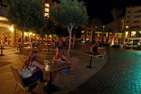 {{URUNADI}} {{URUNADI}}