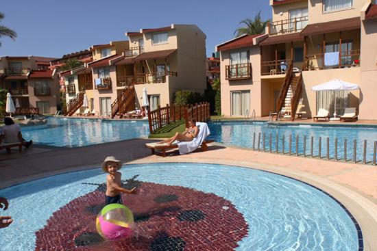 {{URUNADI}} {{URUNADI}}