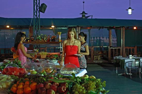 {{URUNADI}} {{URUNADI}}