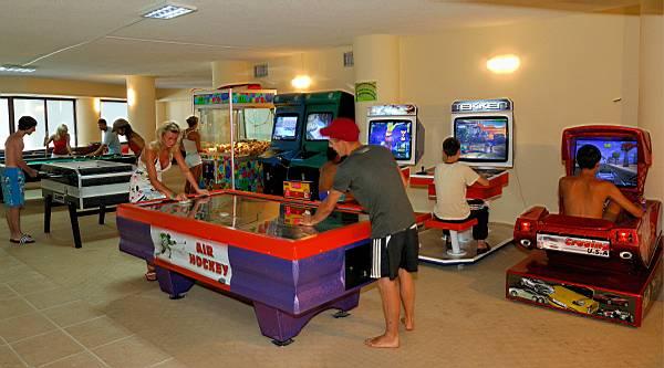 {{URUNADI}} {{URUNADI}}