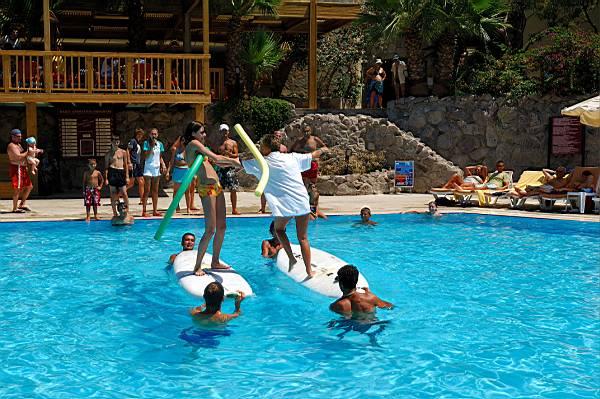 {{URUNADI}} {{URUNADI}}