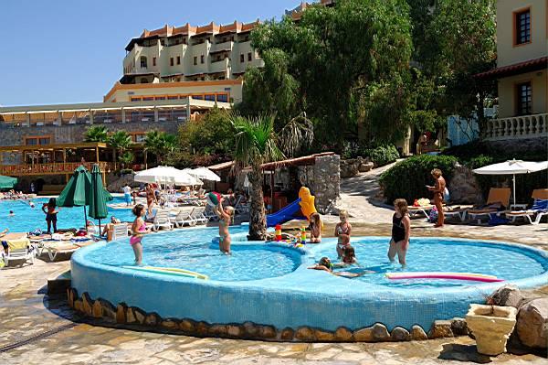 {{URUNADI}} {{URUNADI}}