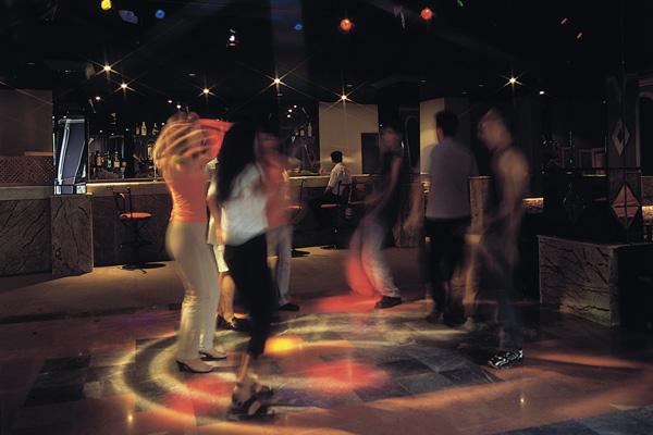 {{URUNADI}} {{URUNADI}}