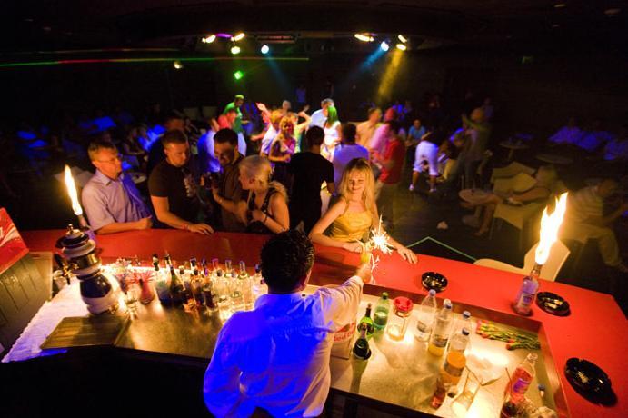 {{URUNADI}} {{URUNADI}}