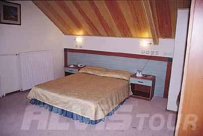 {{URUNADI}} {{URUNADI}}