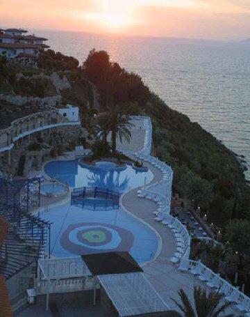 {{URUNADI}} {{URUNADI}}