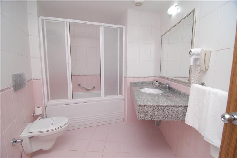 {{URUNADI}} {{URUNADI}}