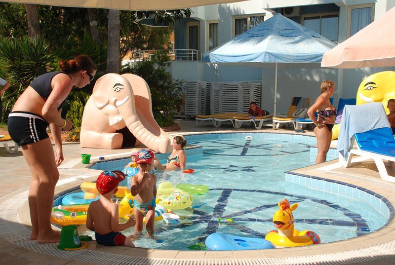 {{URUNADI}} {{URUNADI}}