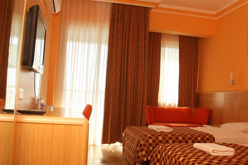 {{URUNADI}} {{URUNADI}}