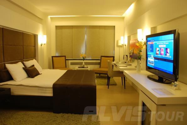 {{URUNADI}} {{URUNADI}}