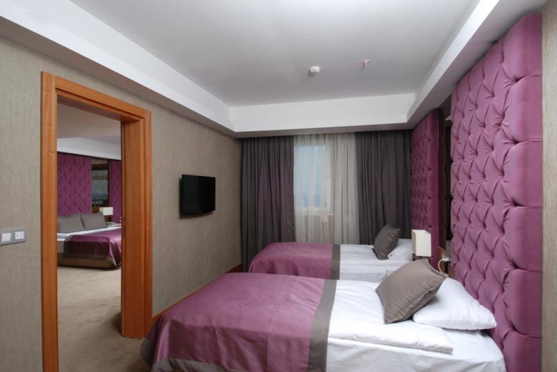 {{URUNADI}} {{URUNADI}}