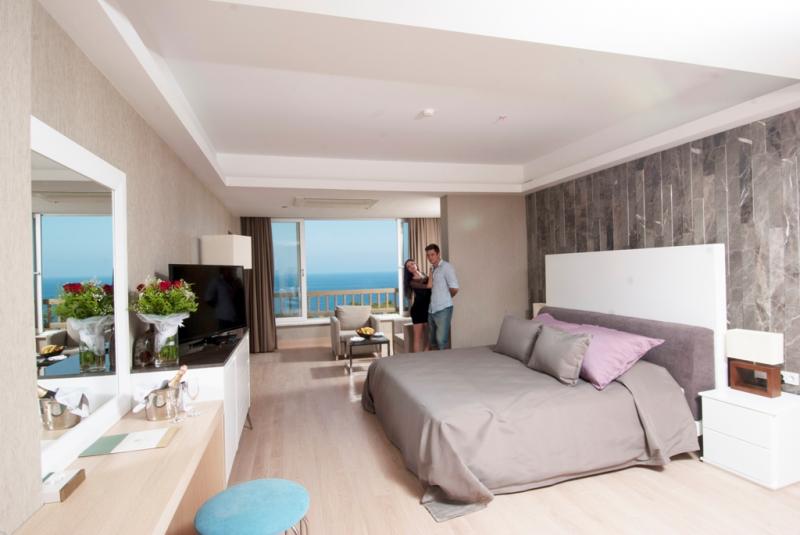 {{URUNADI}} {{URUNADI}}