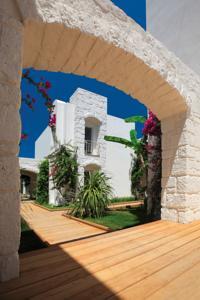 {{URUNADI}} {{URUNADI}}