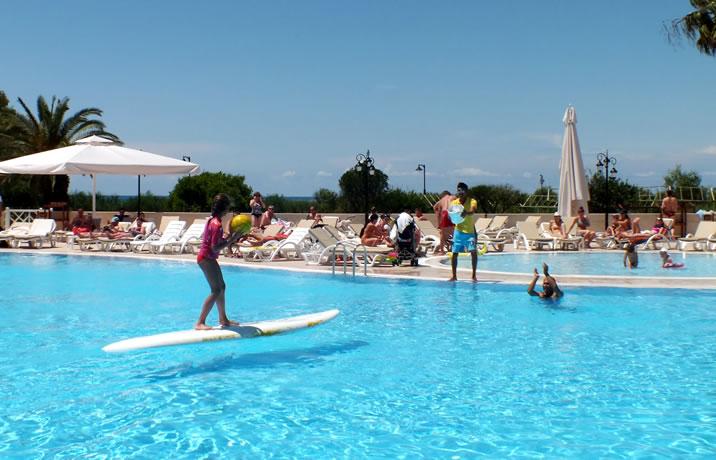 {{URUNADI}} {{URUNADI}}