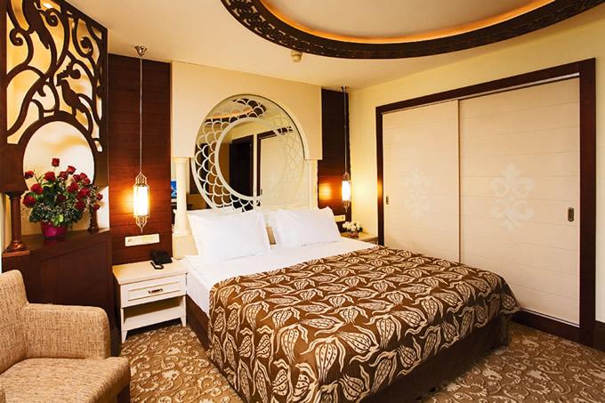 {{URUNADI}} {{URUNADI}}