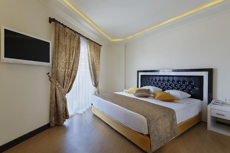 {{URUNADI}} {{URUNADI}}