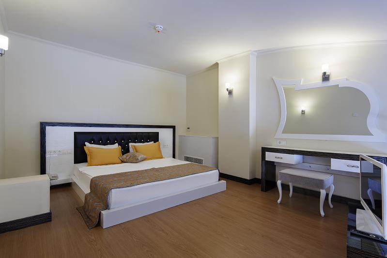 {{URUNADI}} {{URUNADI}}