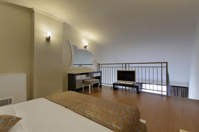 {{URUNADI}} {{URUNADI}}