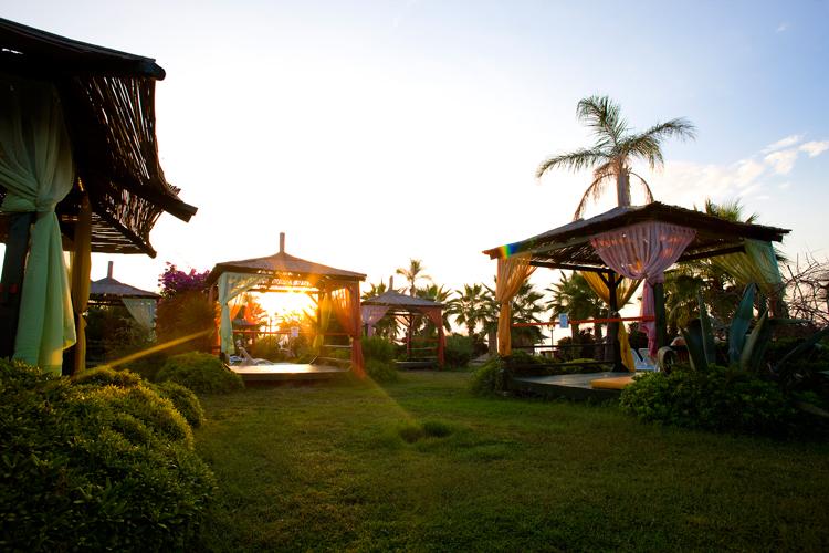 {{URUNADI}} {{URUNADI}}