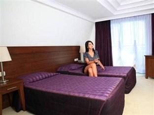 {{URUNADI}} {{URUNADI}}