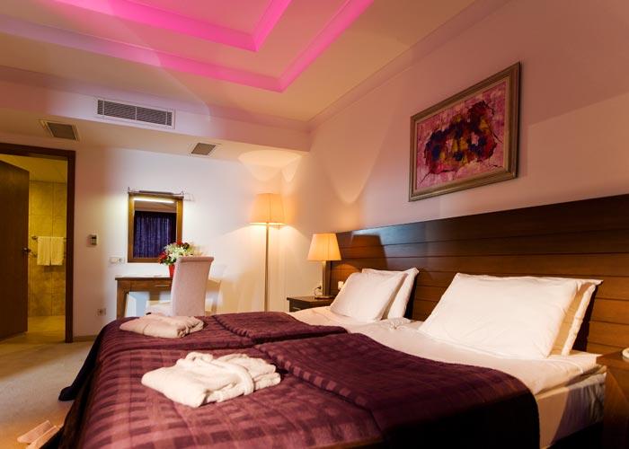 {{URUNADI}} {{URUNADI}}