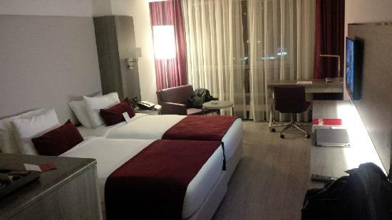 {{URUNADI}} {{URUNADI}}