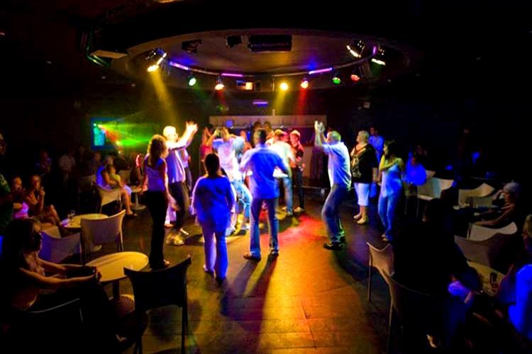 {{URUNADI}} {{URUNADI}}