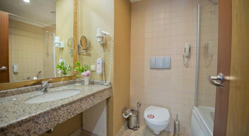 {{URUNADI}} {{URUNADI}}