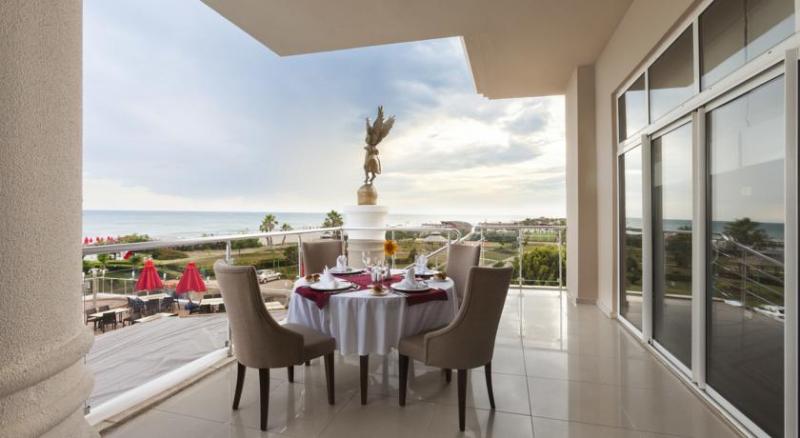 {{URUNADI}} {{URUNADI}}