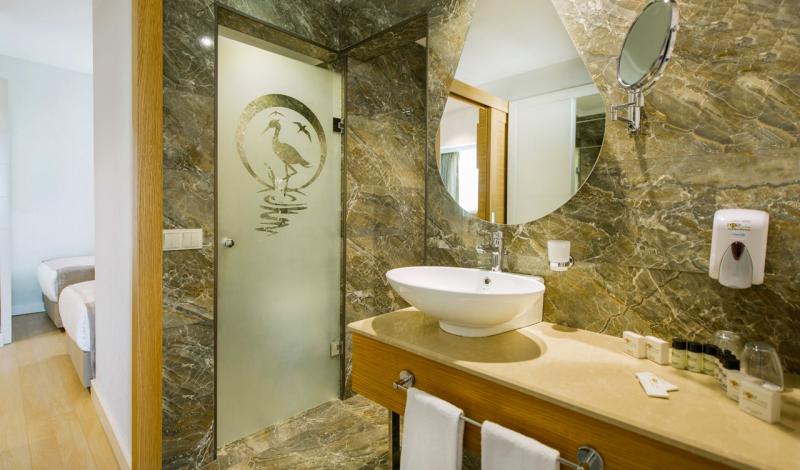 {{URUNADI}} {{URUNADI}}