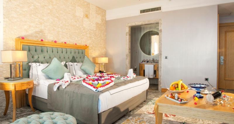 {{URUNADI}} {{URUNADI}}