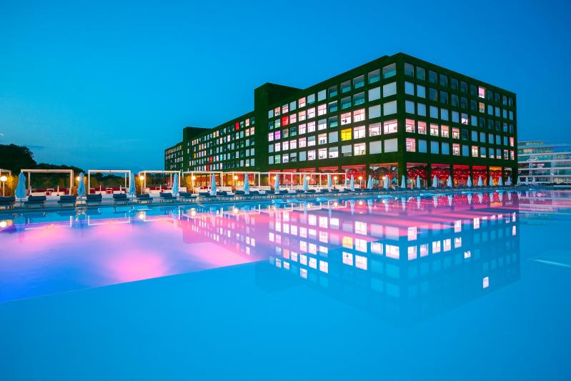 {{URUNADI}} {{URUNADI}}