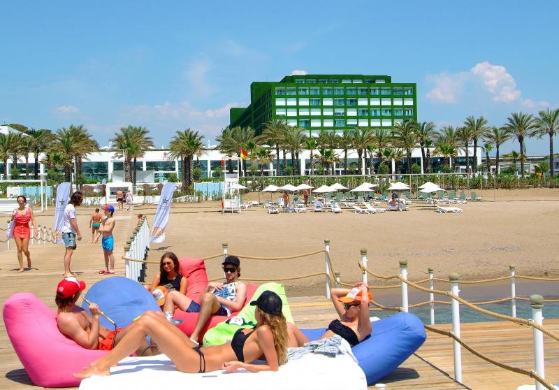 {{URUNADI}} {{URUNADI}}