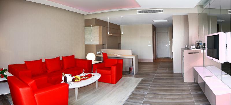 {{URUNADI}} {{URUNADI}}