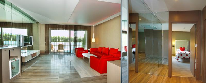 {{URUNADI}} {{URUNADI}}