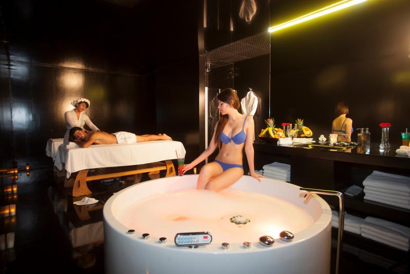 {{URUNADI}} {{URUNADI}}