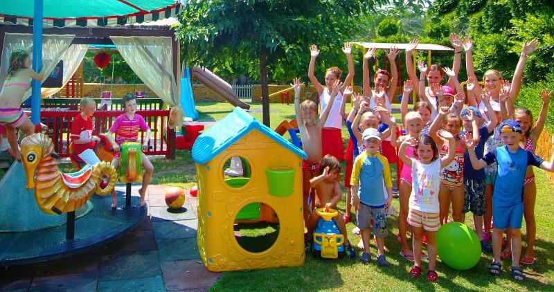 {{URUNADI}} {{URUNADI}}