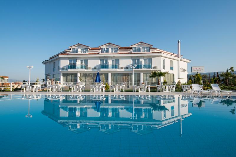 {{URUNADI}} {{URUNADI}}