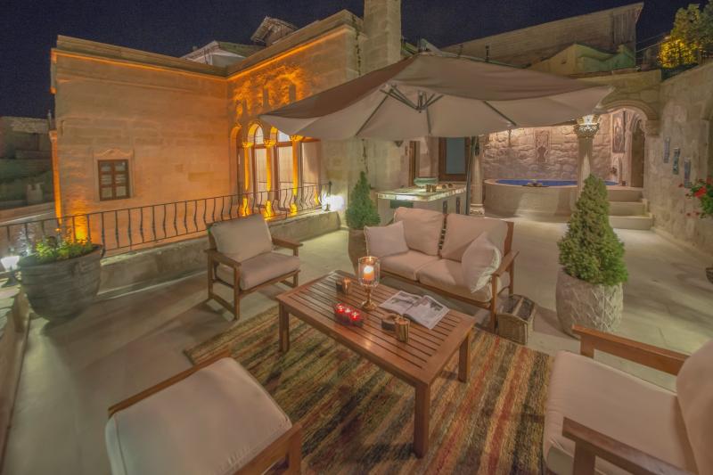 {{URUNADI}} {{URUNADI}}