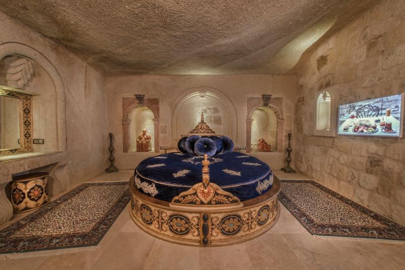 {{URUNADI}} {{URUNADI}}