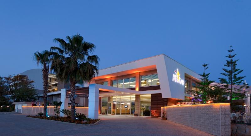 {{URUNADI}} {{URUNADI}}