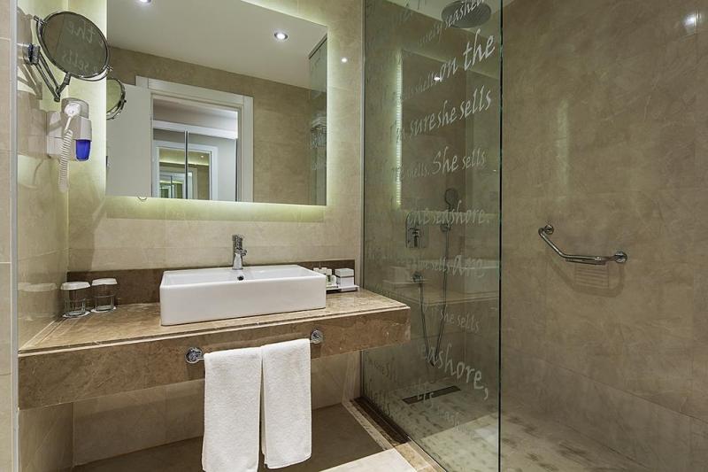 {{URUNADI}} {{URUNADI}}